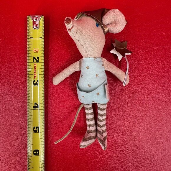 Maileg Mouse Retired Tooth Fairy Mouse With Tooth Pouch 5 1/2 inches - Picture 6 of 7